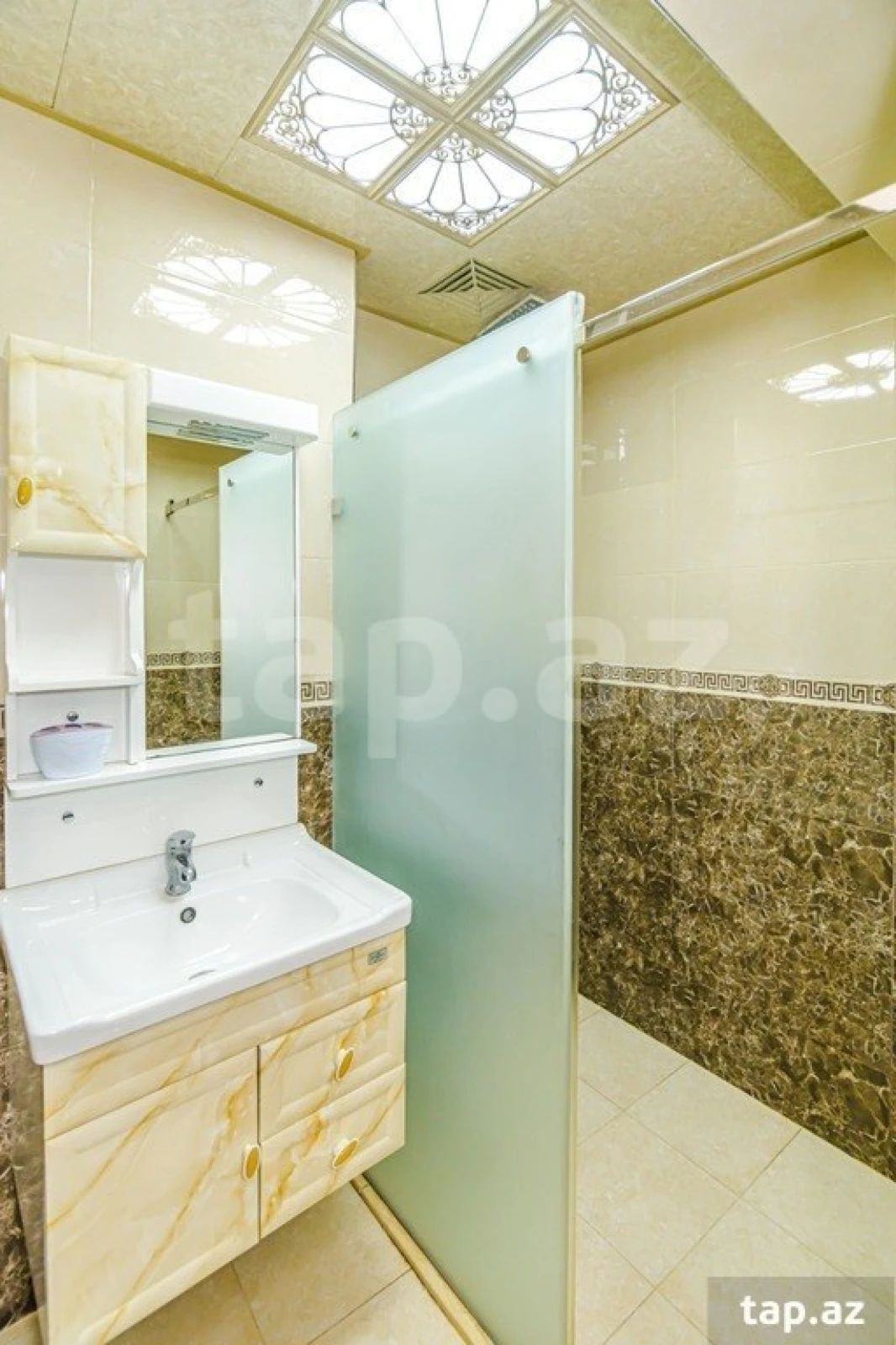 Kirayə verilir 3 otaqlı mənzil 110 m²
