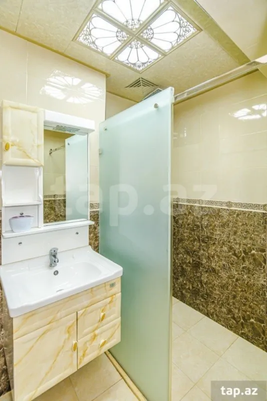 Kirayə verilir 3 otaqlı mənzil 110 m²