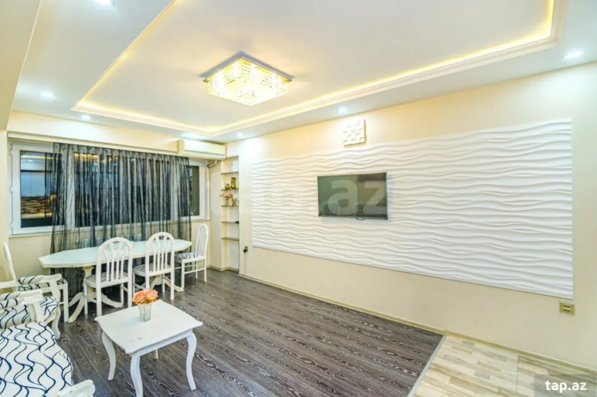 Kirayə verilir 3 otaqlı mənzil 110 m²