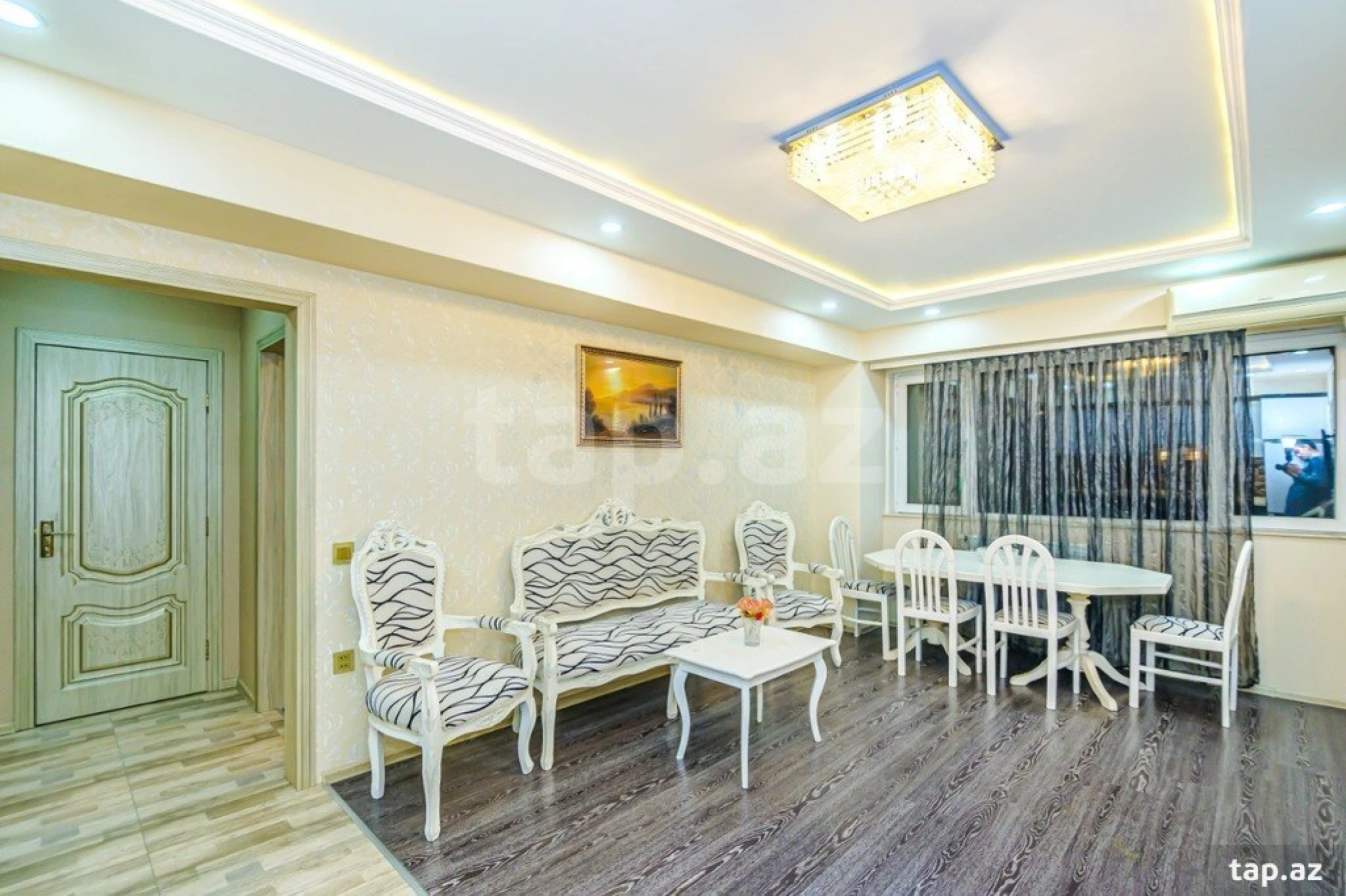 Kirayə verilir 3 otaqlı mənzil 110 m²