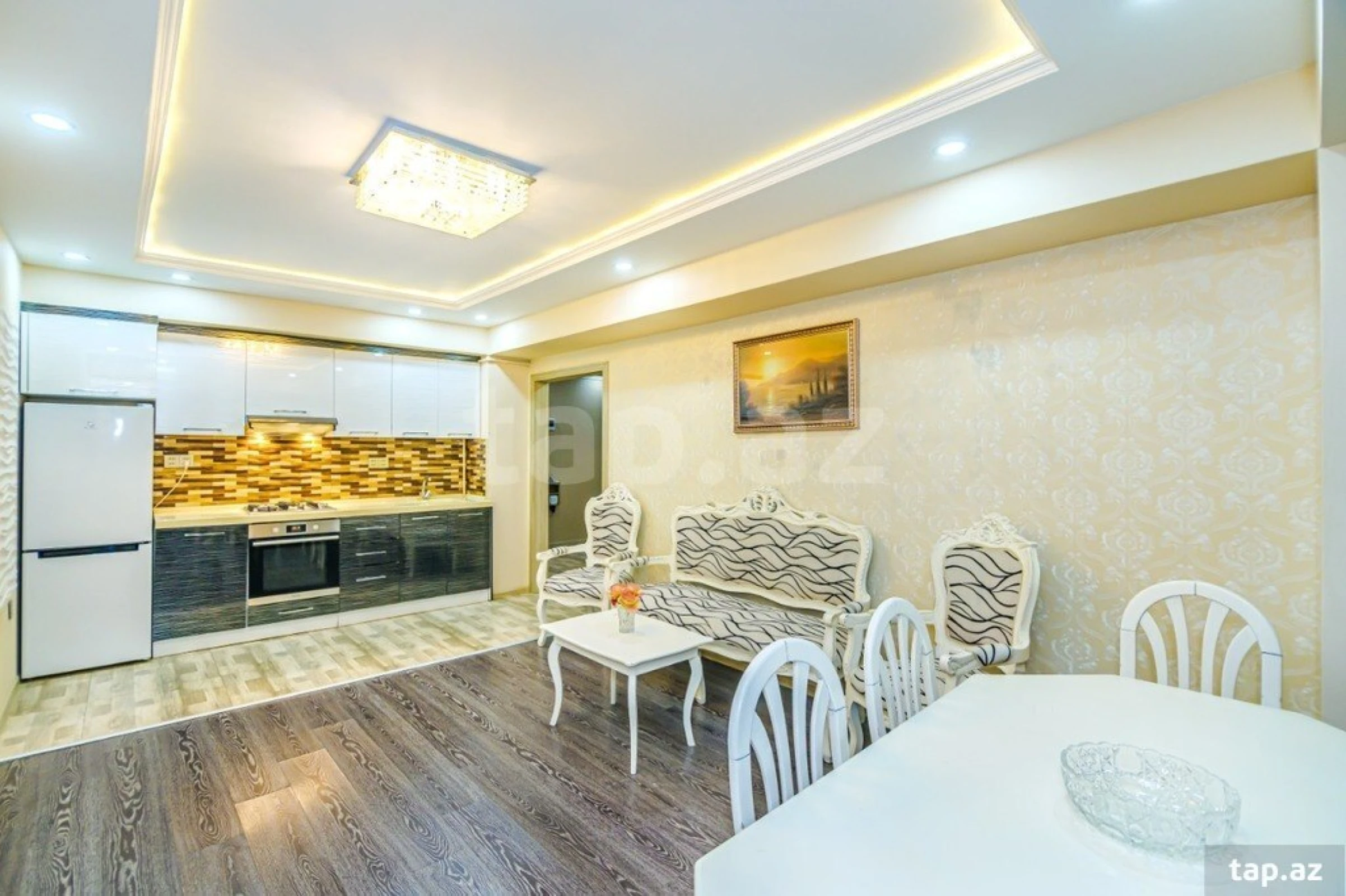Kirayə verilir 3 otaqlı mənzil 110 m²
