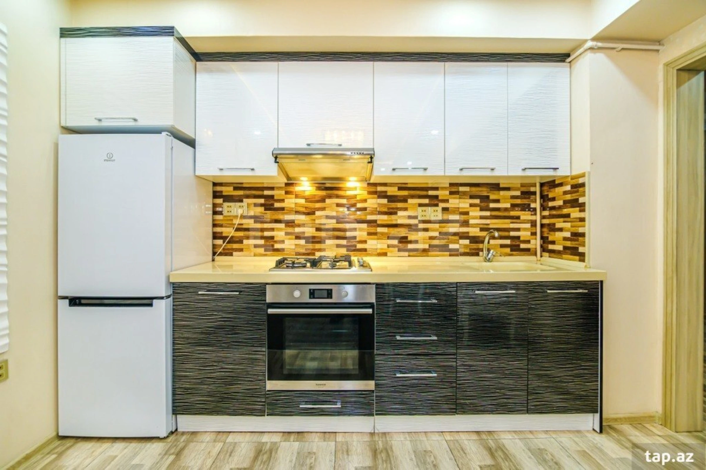 Kirayə verilir 3 otaqlı mənzil 110 m²