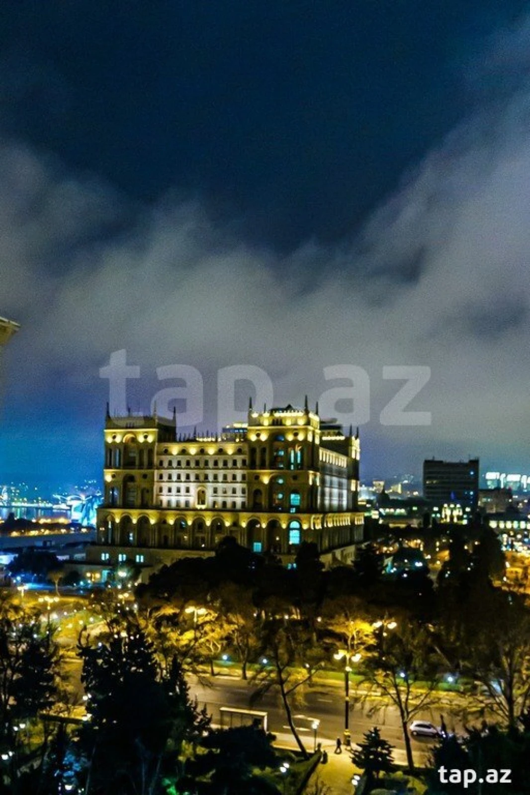 Kirayə verilir 3 otaqlı mənzil 110 m²