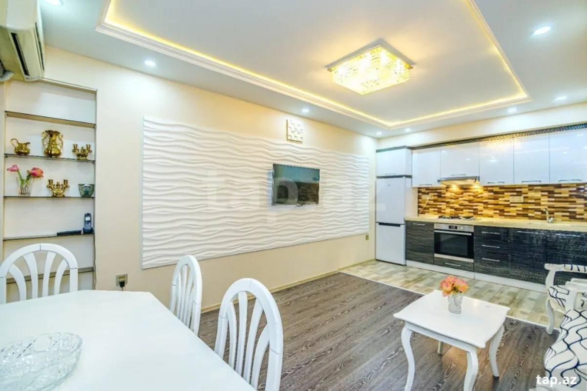 Kirayə verilir 3 otaqlı mənzil 110 m²