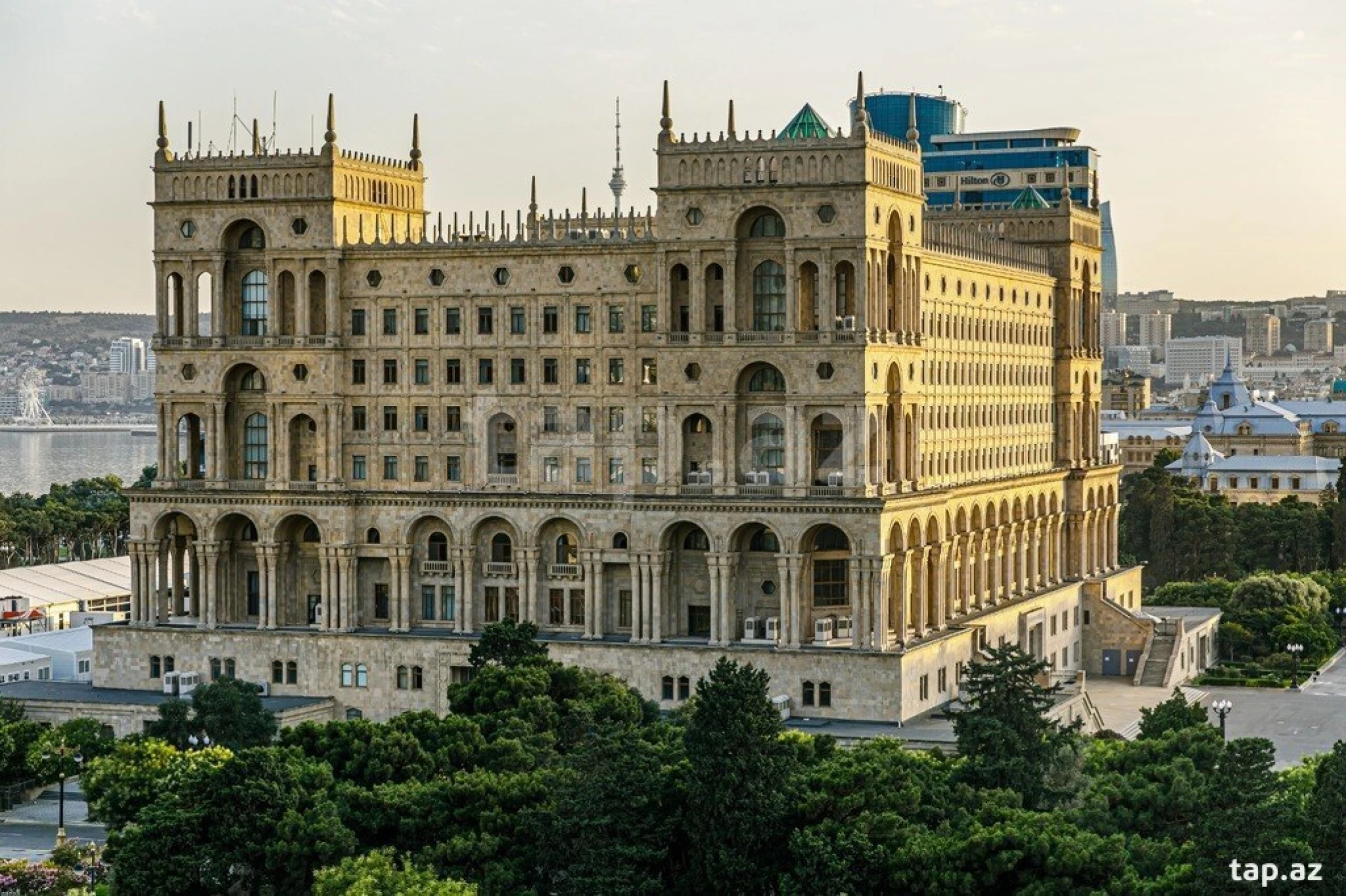 Kirayə verilir 3 otaqlı mənzil 135 m²