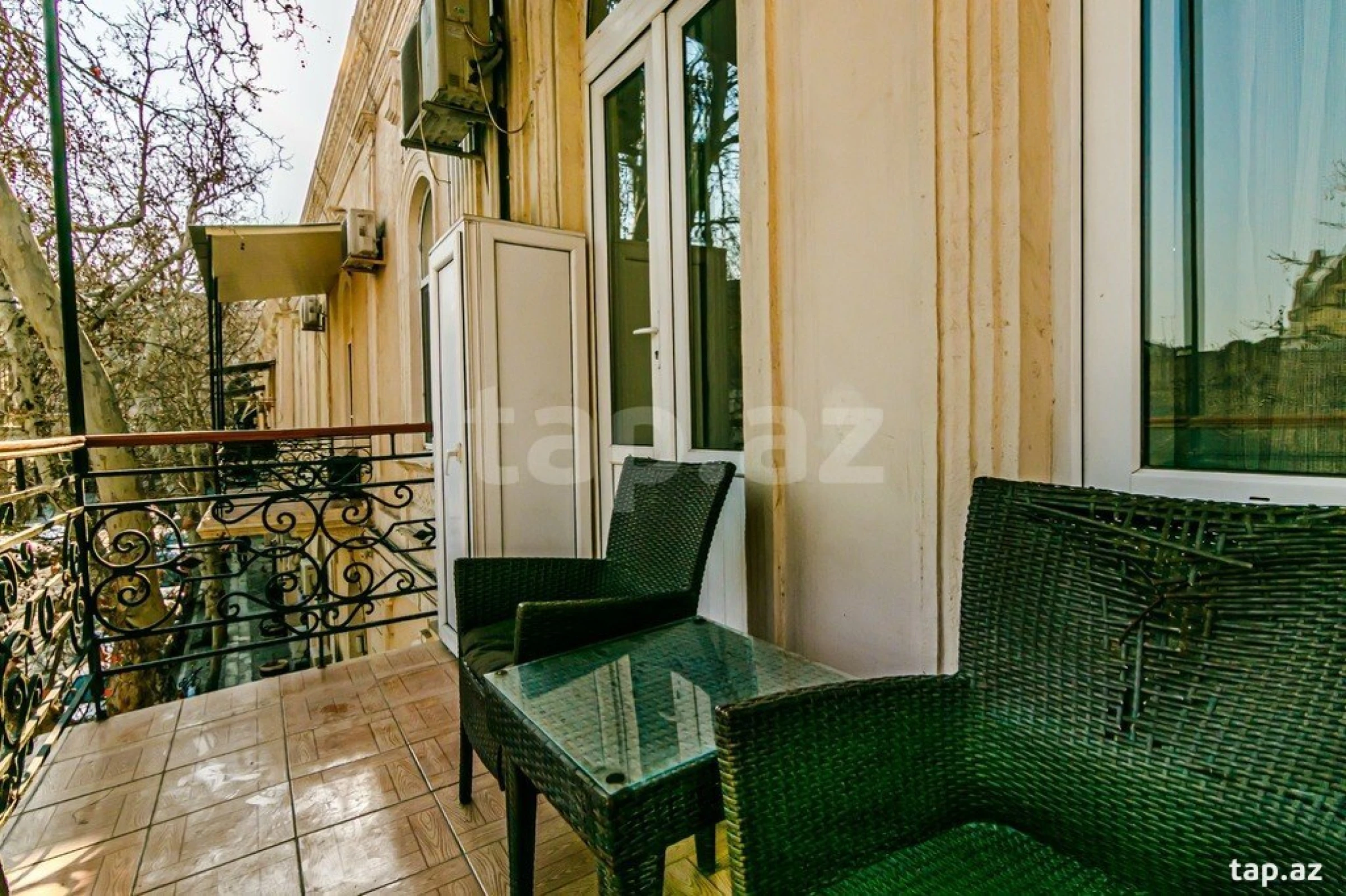 Kirayə verilir 3 otaqlı mənzil 245 m²