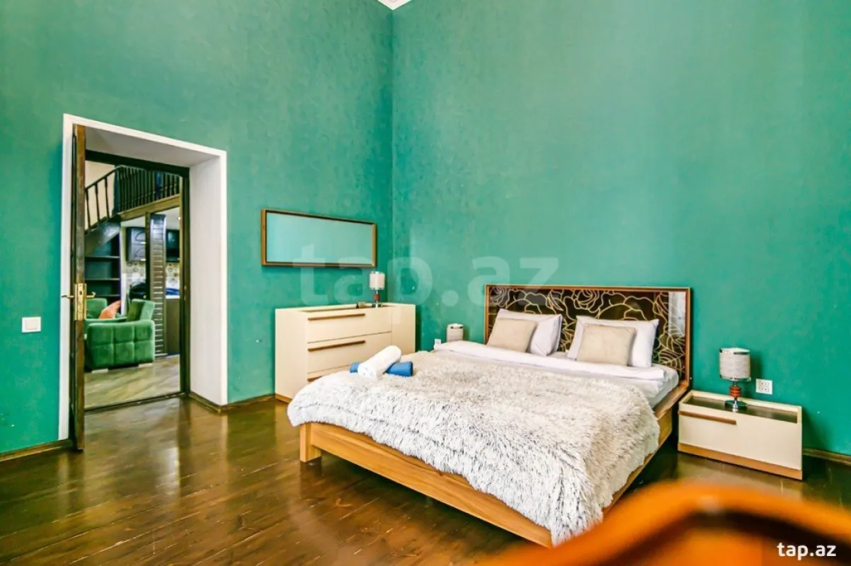 Kirayə verilir 3 otaqlı mənzil 245 m²