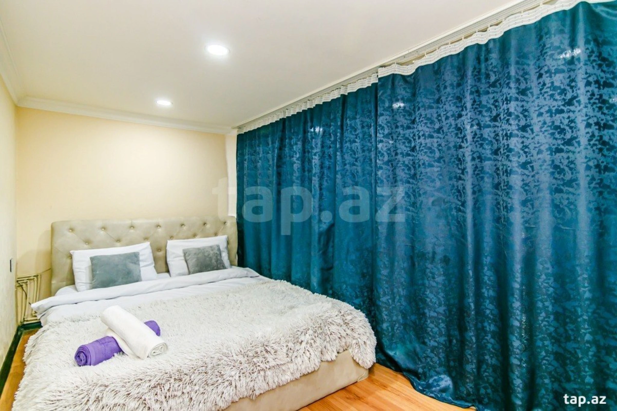 Kirayə verilir 3 otaqlı mənzil 245 m²