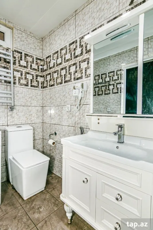 Kirayə verilir 3 otaqlı mənzil 245 m²