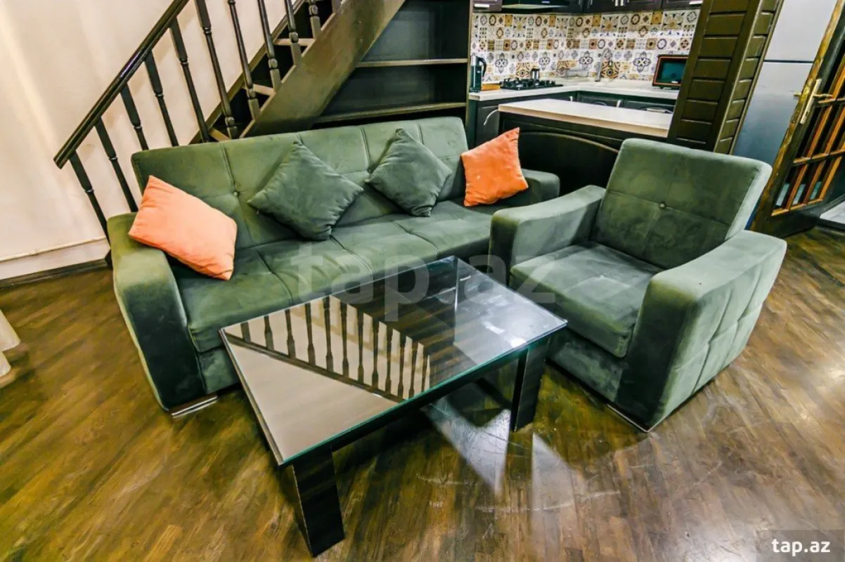 Kirayə verilir 3 otaqlı mənzil 245 m²