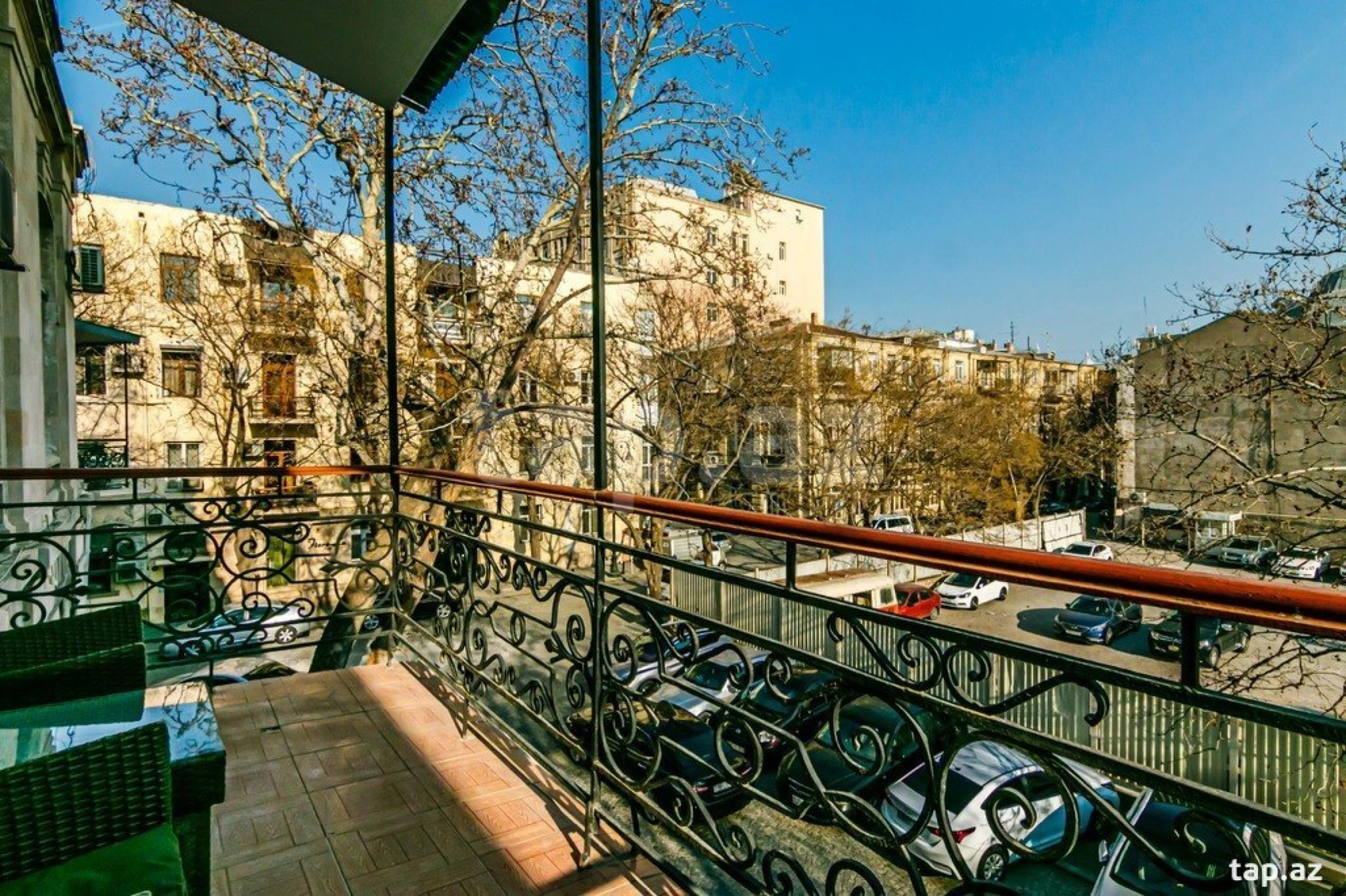 Kirayə verilir 3 otaqlı mənzil 245 m²