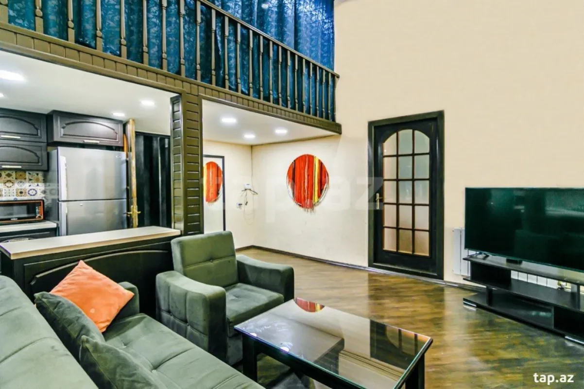 Kirayə verilir 3 otaqlı mənzil 245 m²