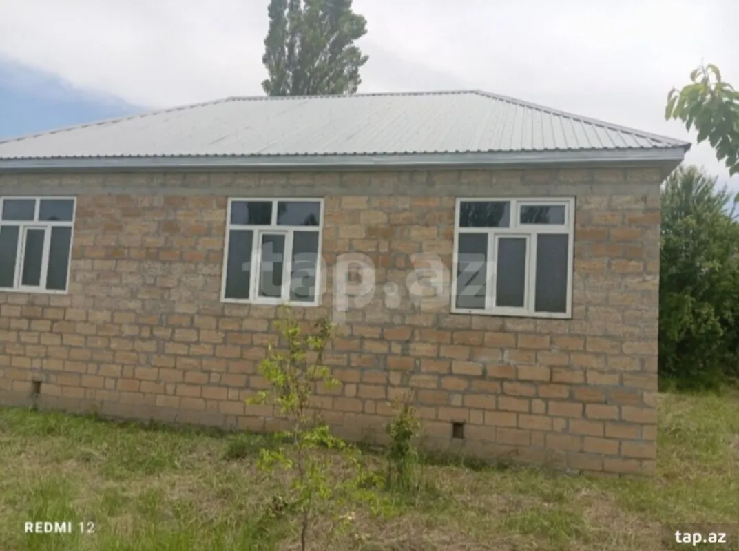 Satılır 2 otaqlı həyət evi