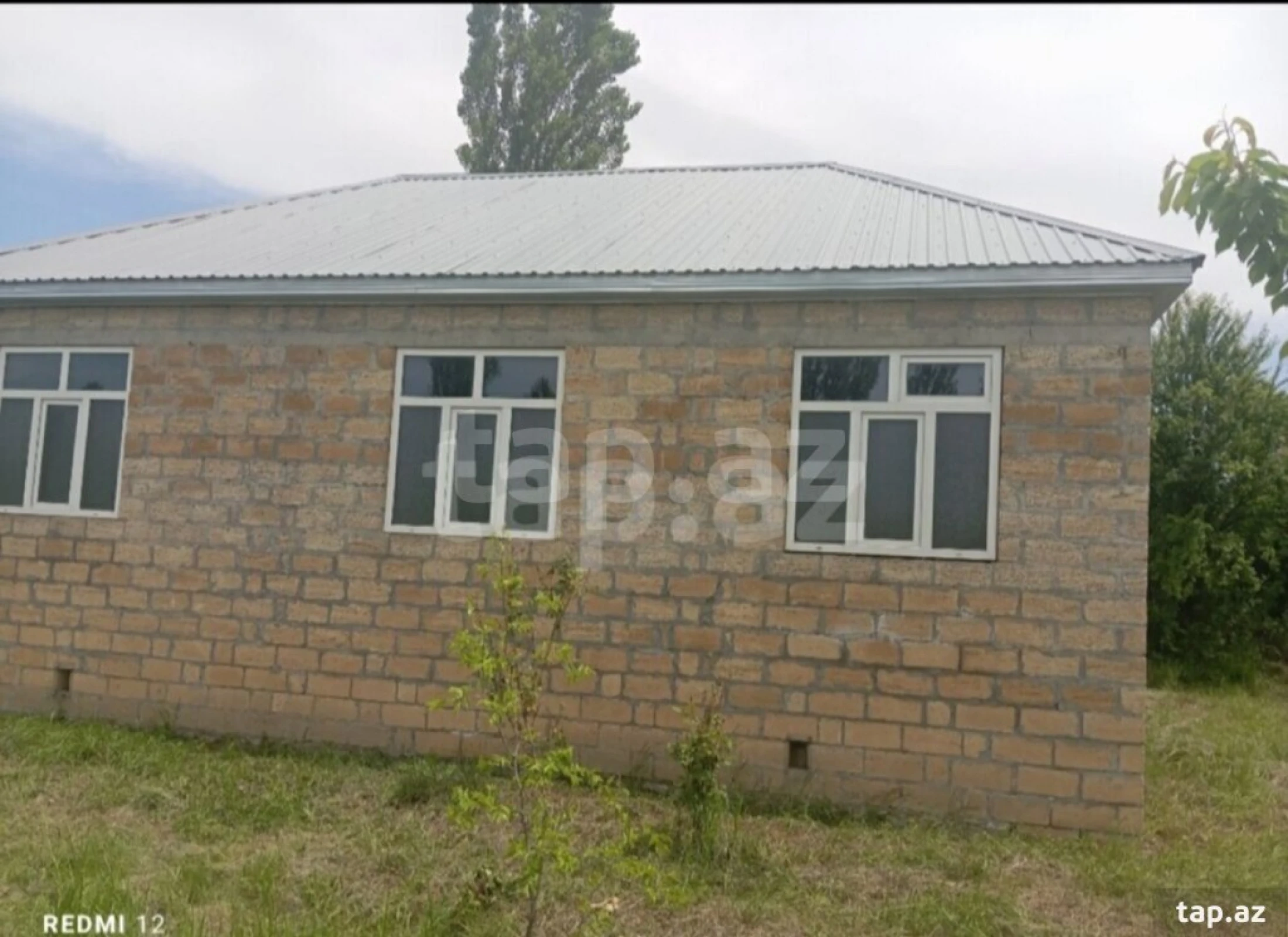 Satılır 2 otaqlı həyət evi