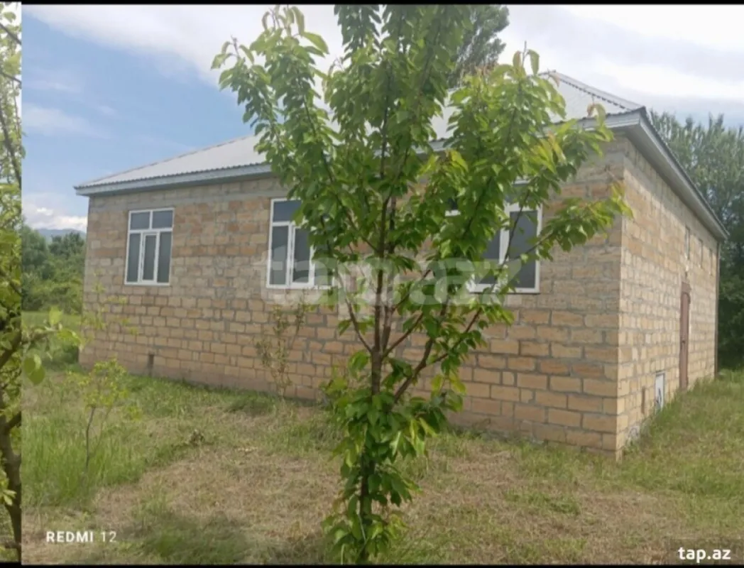 Satılır 2 otaqlı həyət evi