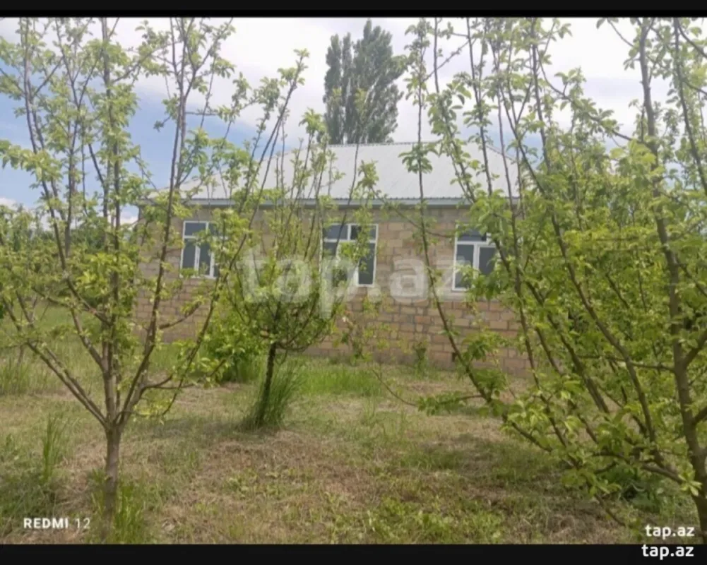 Satılır 2 otaqlı həyət evi