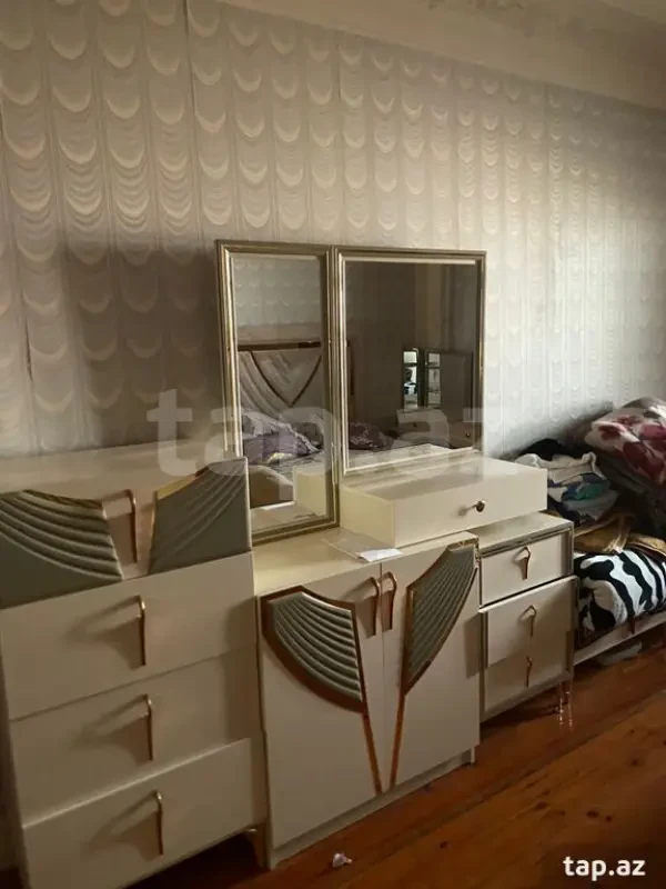 Kirayə verilir 2 otaqlı mənzil 100 m²
