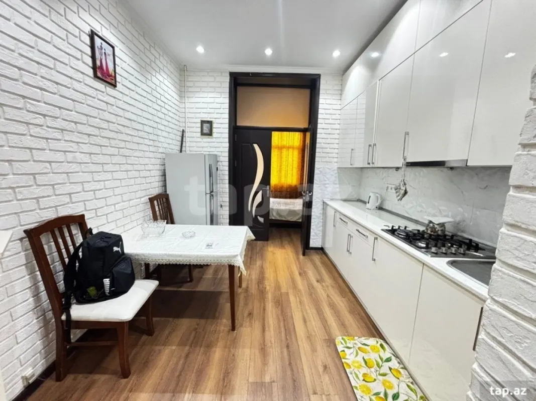 Kirayə verilir 3 otaqlı yeni tikili 84 m²
