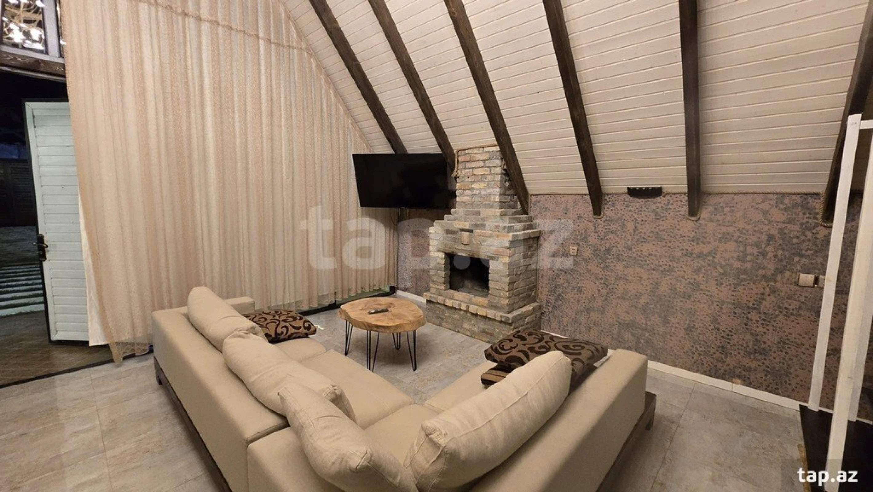 Kirayə verilir 4 otaqlı həyət evi