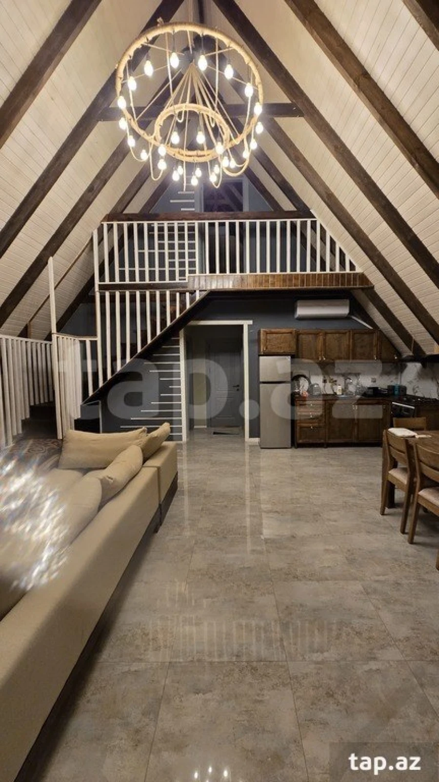 Kirayə verilir 4 otaqlı həyət evi