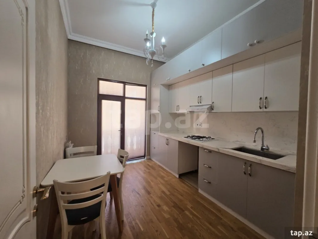 Satılır 3 otaqlı yeni tikili 97 m²