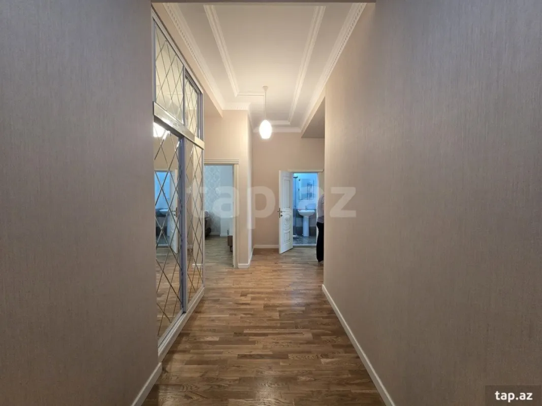 Satılır 3 otaqlı yeni tikili 97 m²