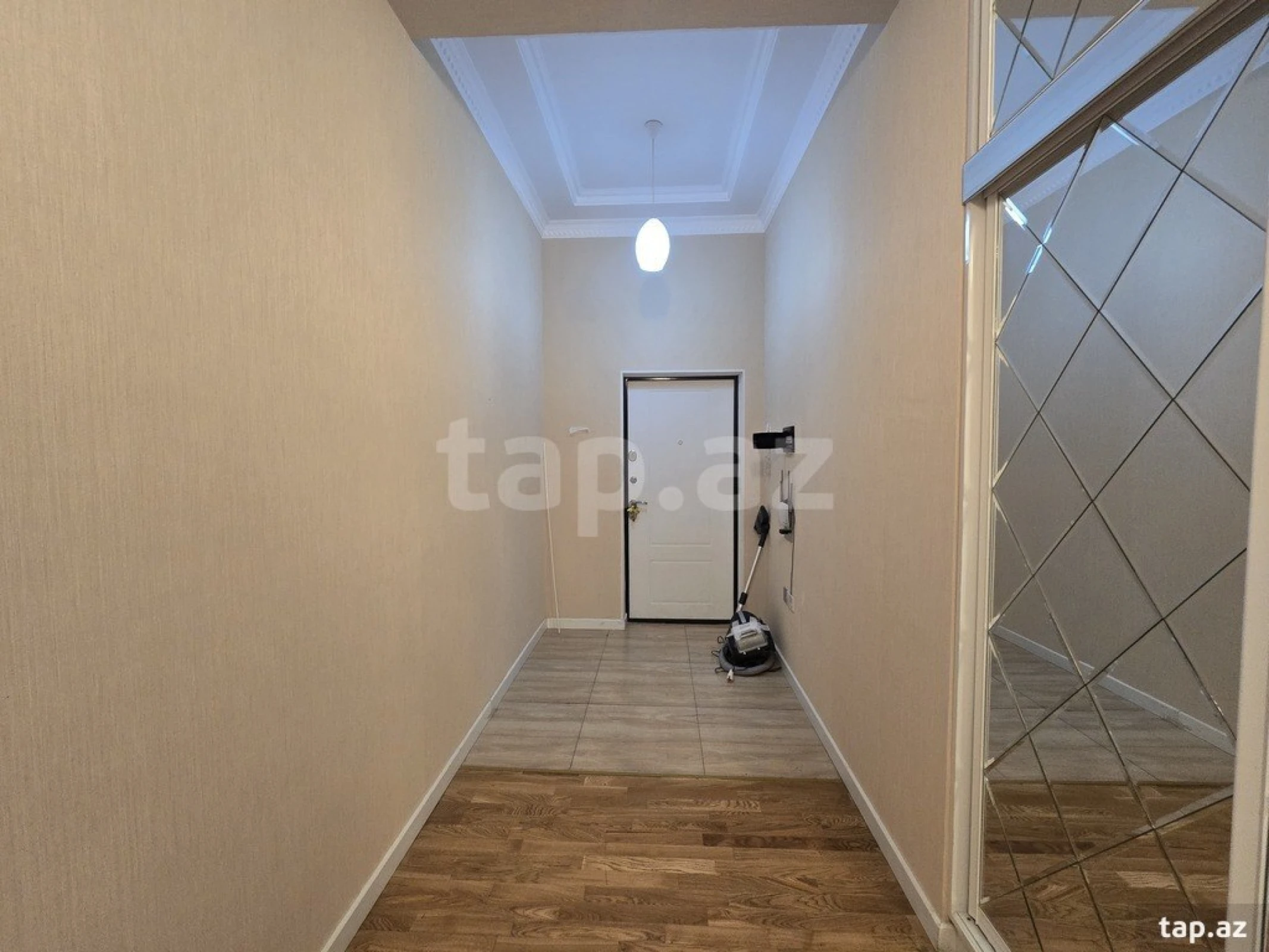 Satılır 3 otaqlı yeni tikili 97 m²