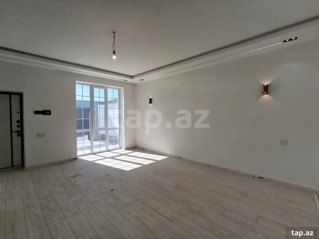 Satılır 4 otaqlı həyət evi