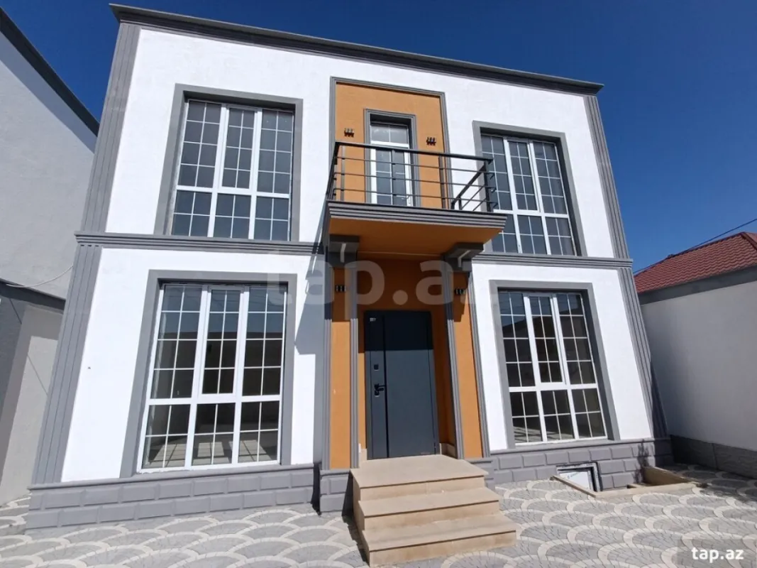 Satılır 4 otaqlı həyət evi