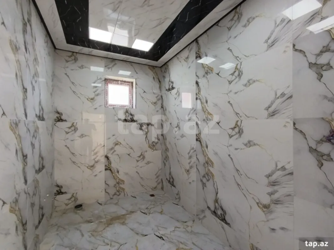 Satılır 4 otaqlı həyət evi