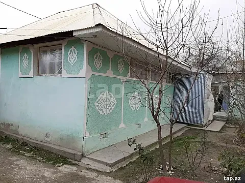 Satılır 3 otaqlı həyət evi 25 m² — Şəki 3 otaq 25.00 m²