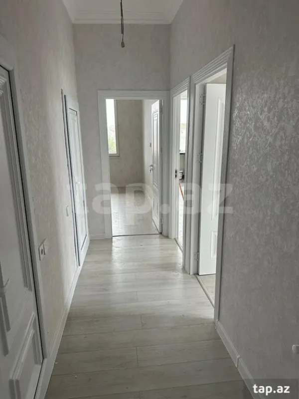Satılır 3 otaqlı yeni tikili 76 m²