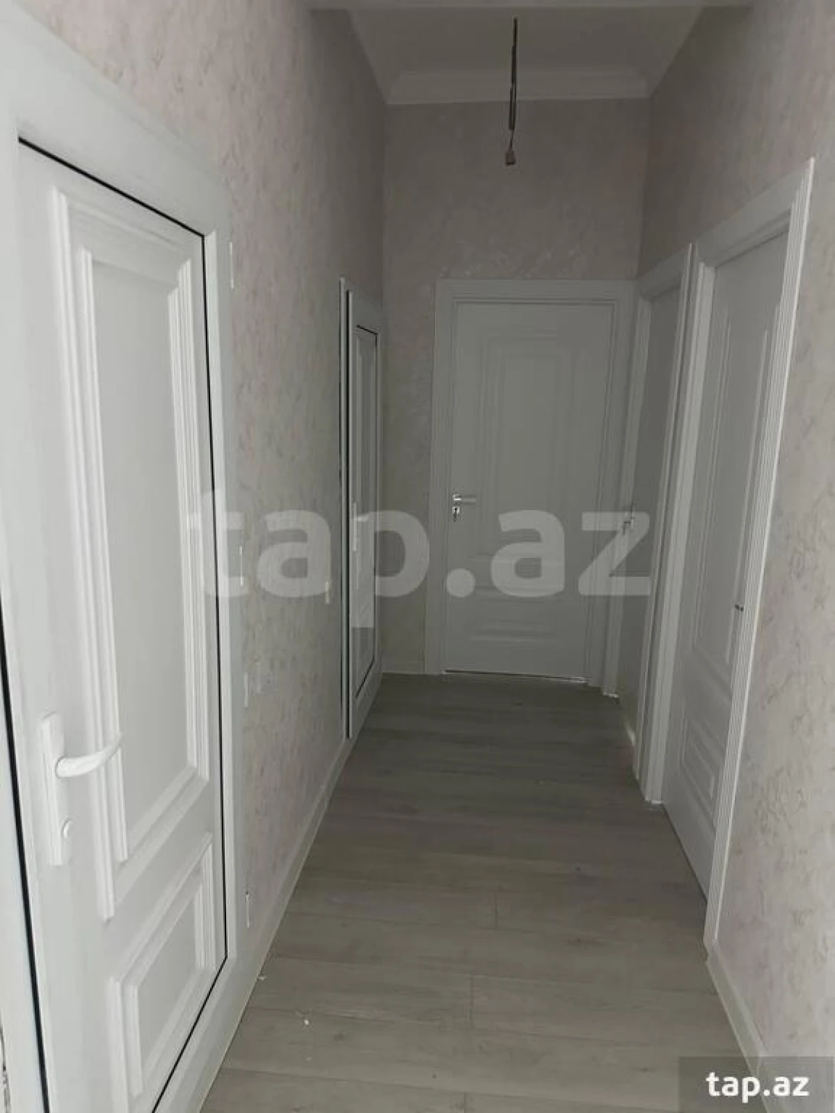 Satılır 3 otaqlı yeni tikili 76 m²