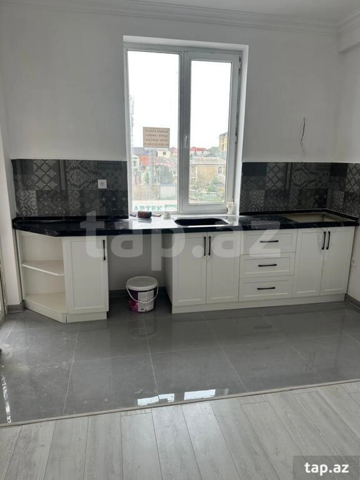 Satılır 3 otaqlı yeni tikili 76 m²
