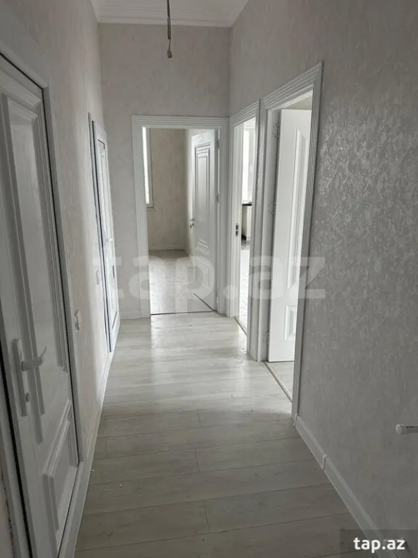 Satılır 3 otaqlı yeni tikili 76 m²