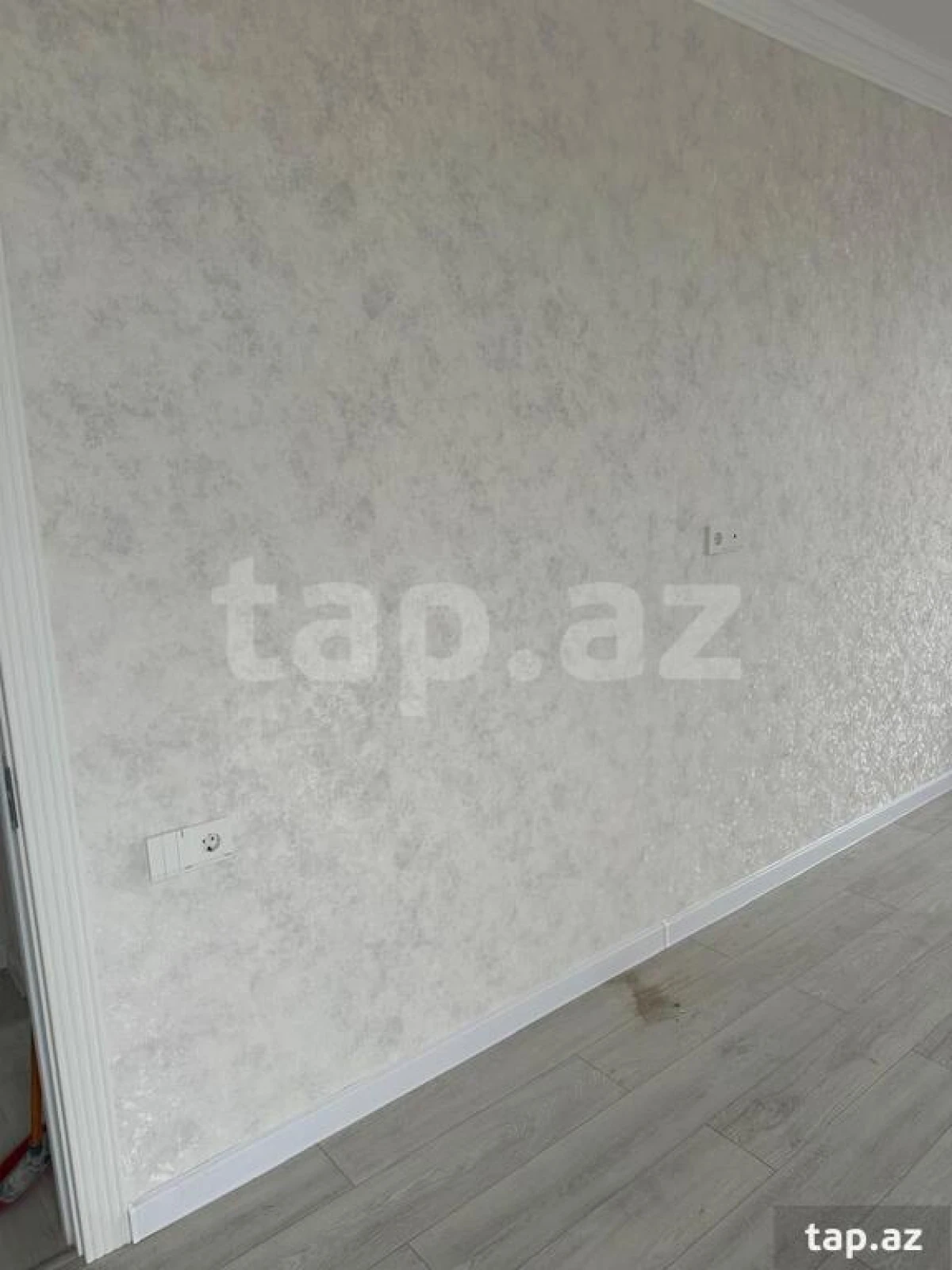 Satılır 3 otaqlı yeni tikili 76 m²