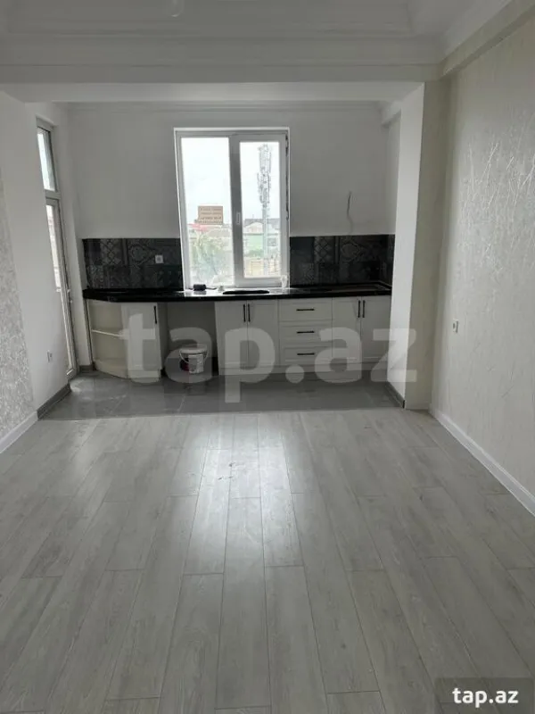 Satılır 3 otaqlı yeni tikili 76 m²
