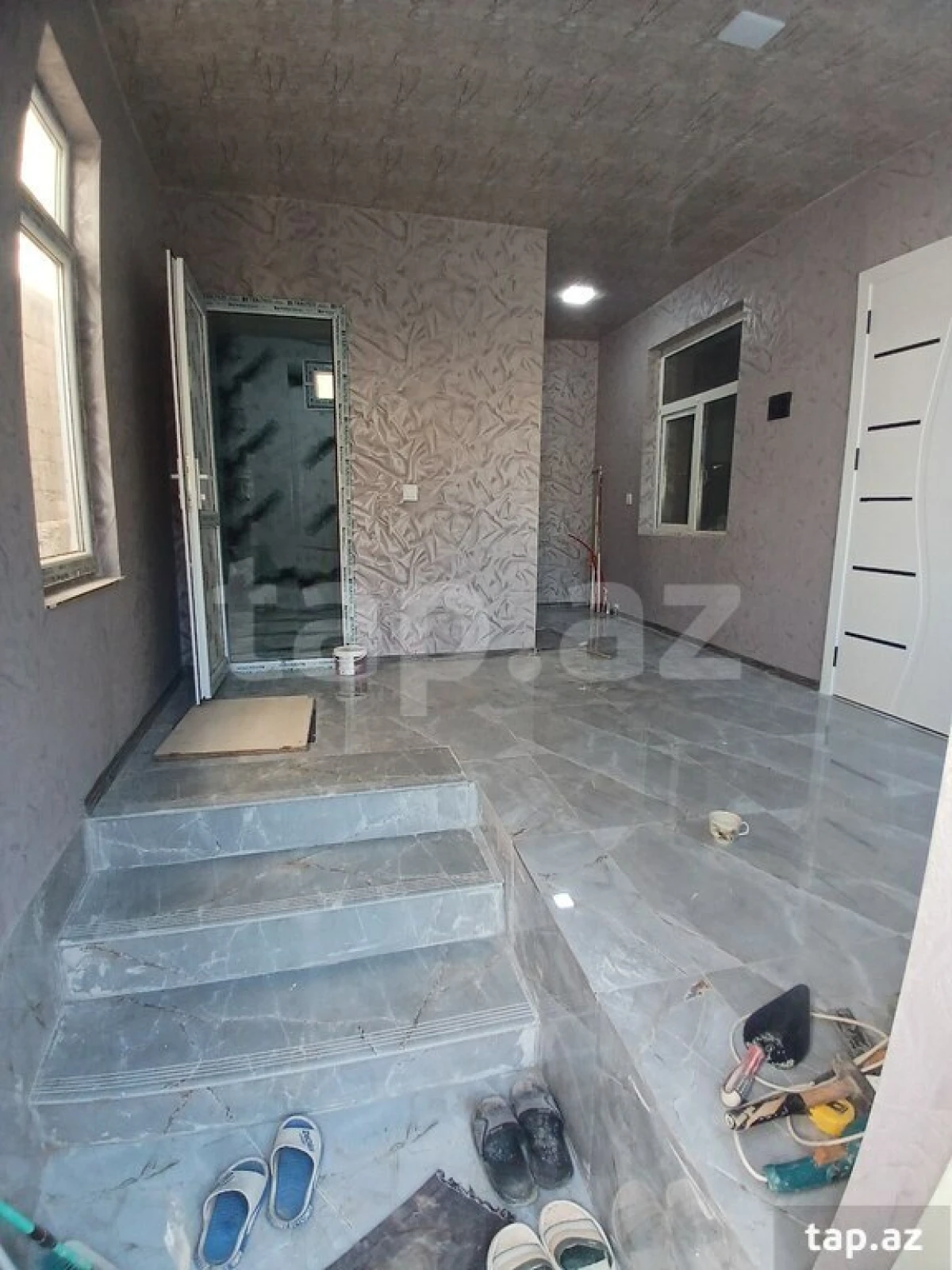 Satılır 4 otaqlı həyət evi