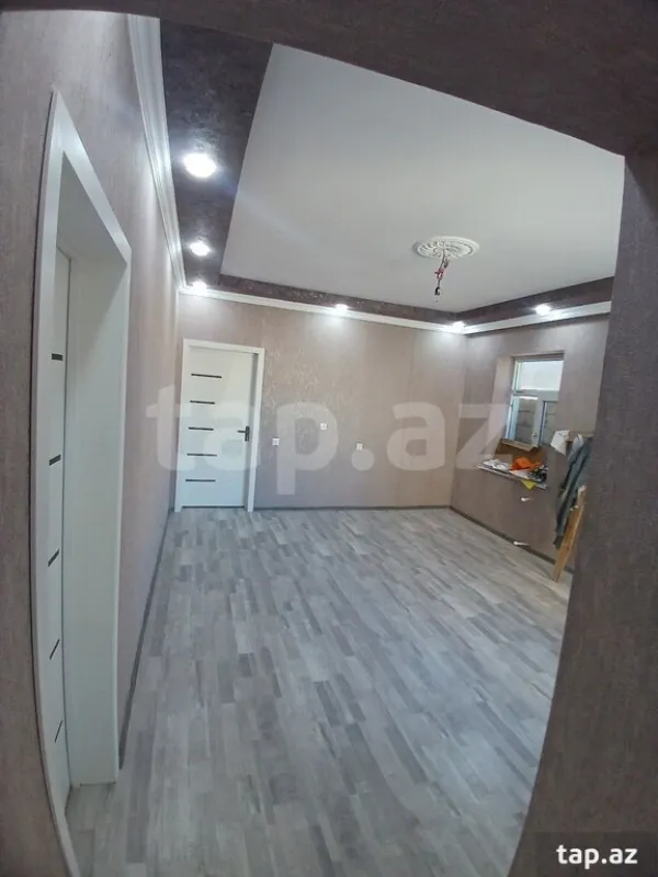 Satılır 4 otaqlı həyət evi