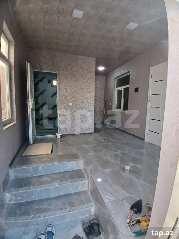 Satılır 4 otaqlı həyət evi