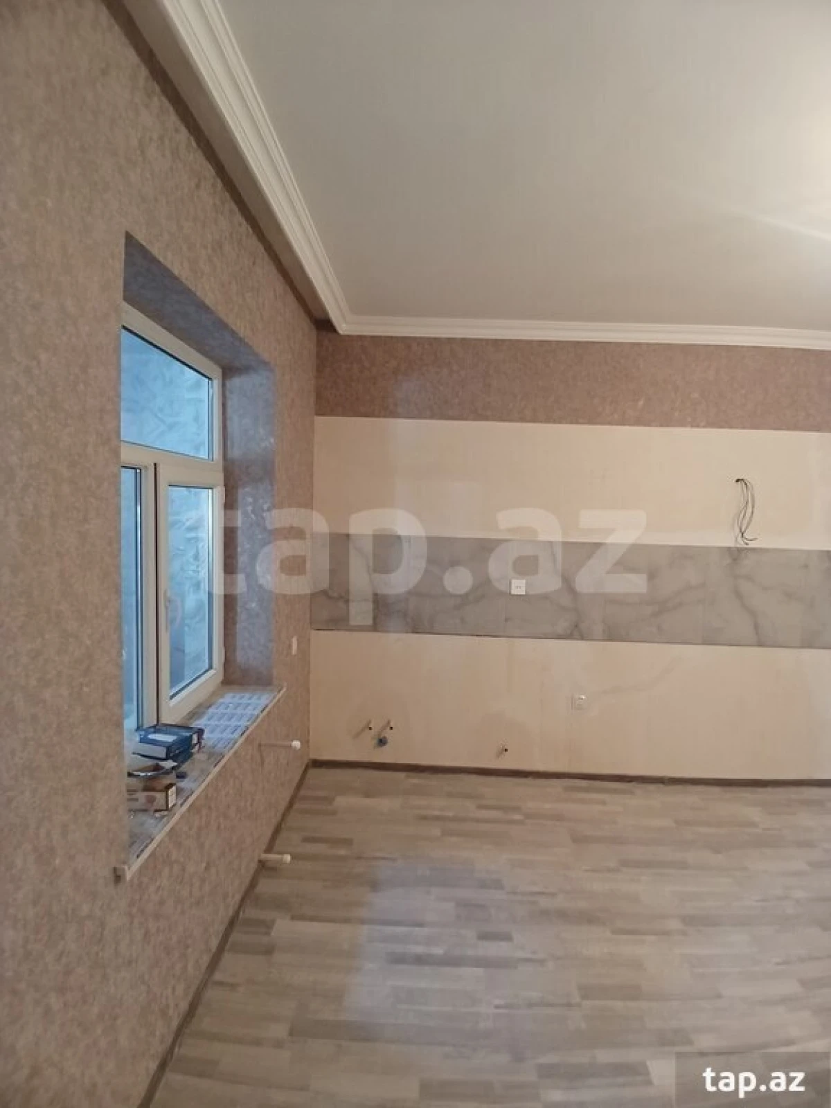 Satılır 4 otaqlı həyət evi