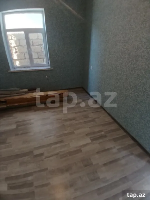 Satılır 4 otaqlı həyət evi