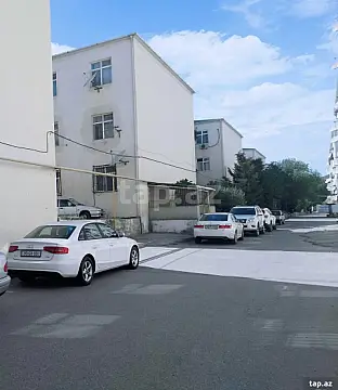 Kirayə verilir 3 otaqlı yeni tikili 75 m²