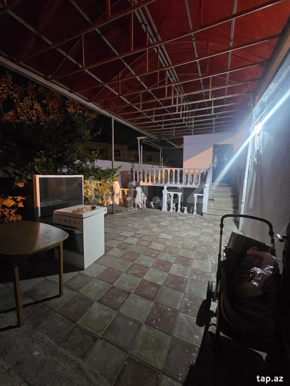 Satılır 4 otaqlı həyət evi