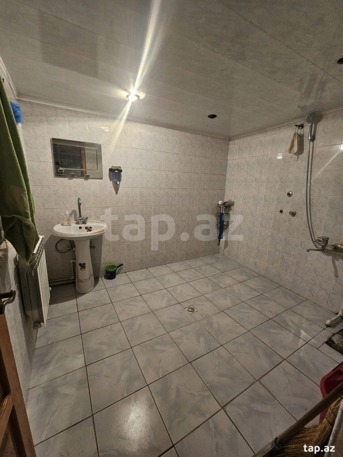 Satılır 4 otaqlı həyət evi