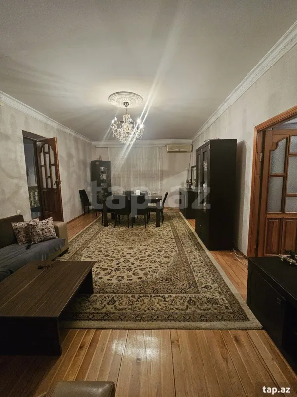 Satılır 4 otaqlı həyət evi