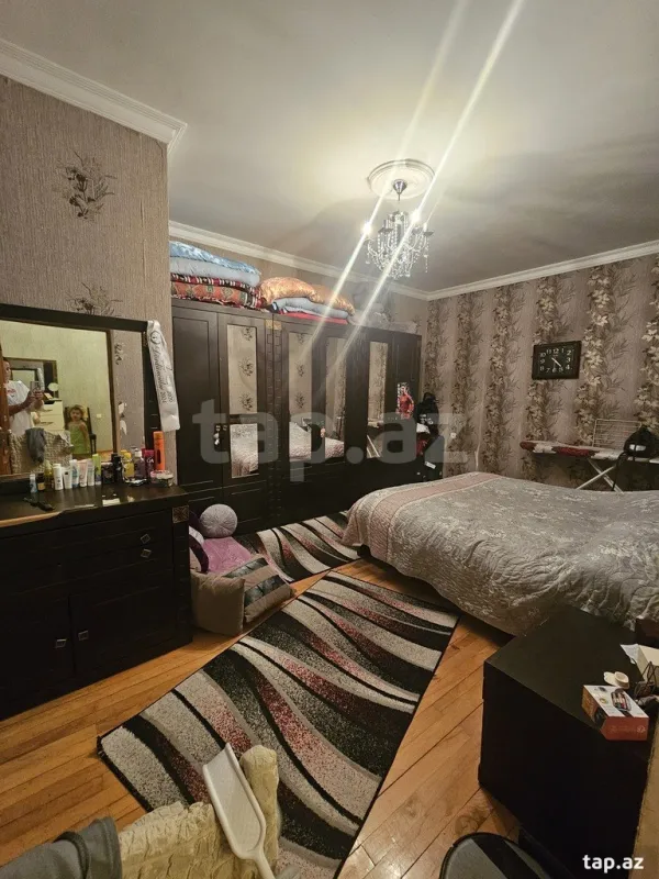 Satılır 4 otaqlı həyət evi