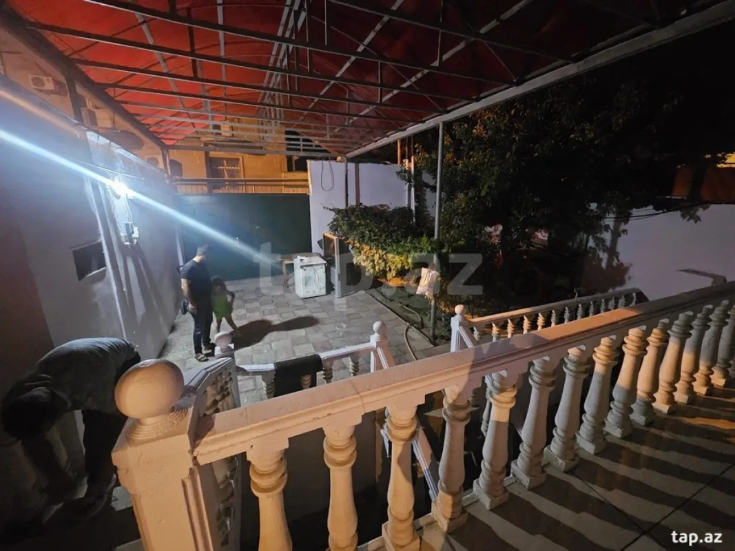 Satılır 4 otaqlı həyət evi