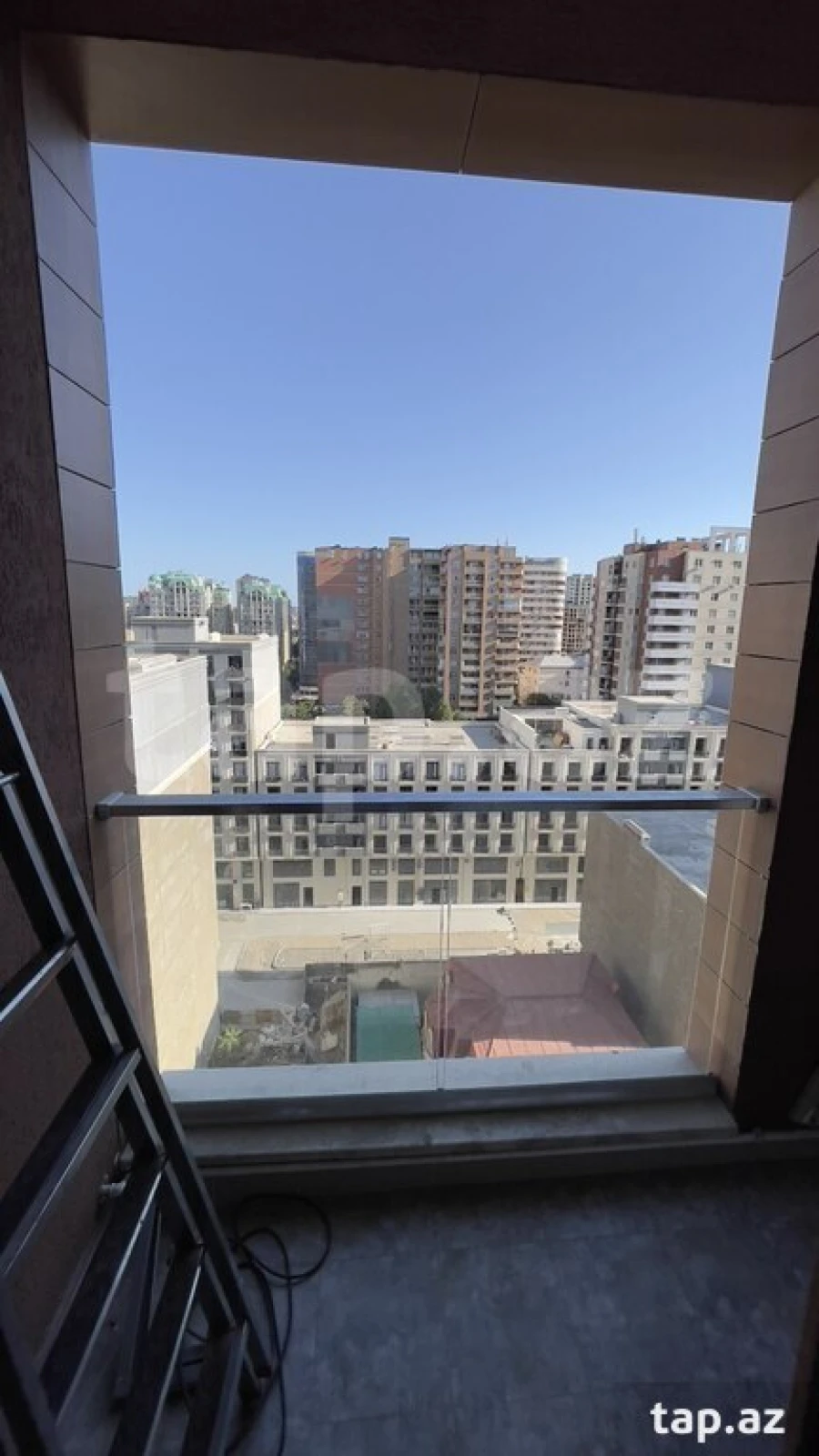 Kirayə verilir 3 otaqlı yeni tikili 72 m²