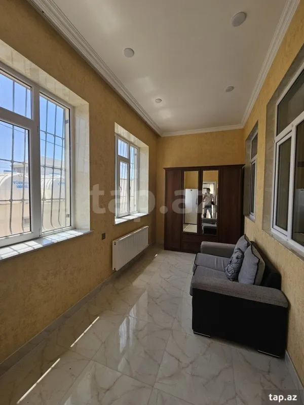 Satılır 3 otaqlı həyət evi